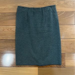 Women’s Grey Ann Taylor Skirt - Sz 4